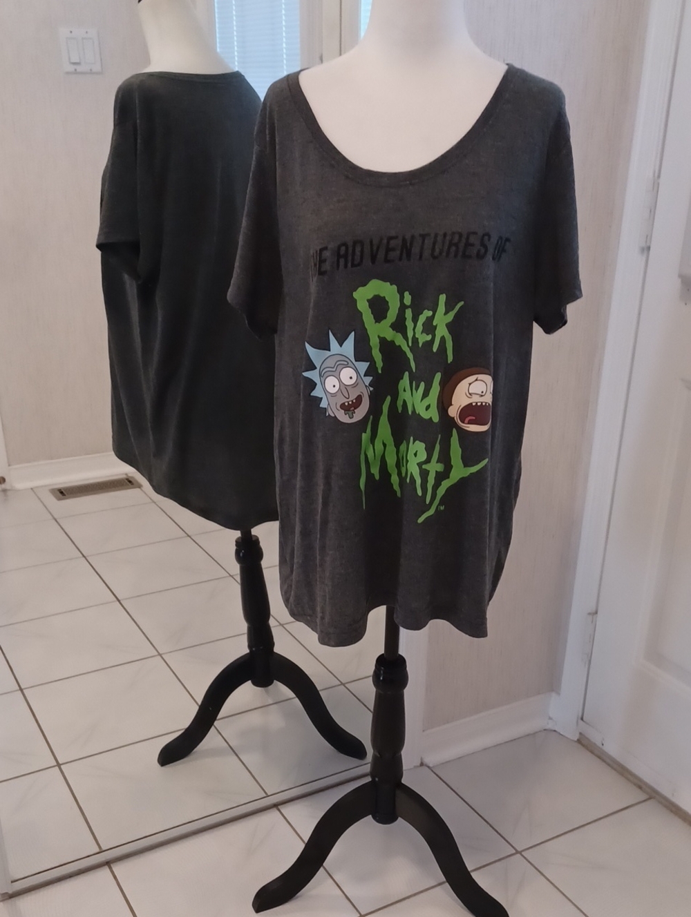 4/$80 Rick and Morty Graphic Tee - Size 2X (Fits Like XL)